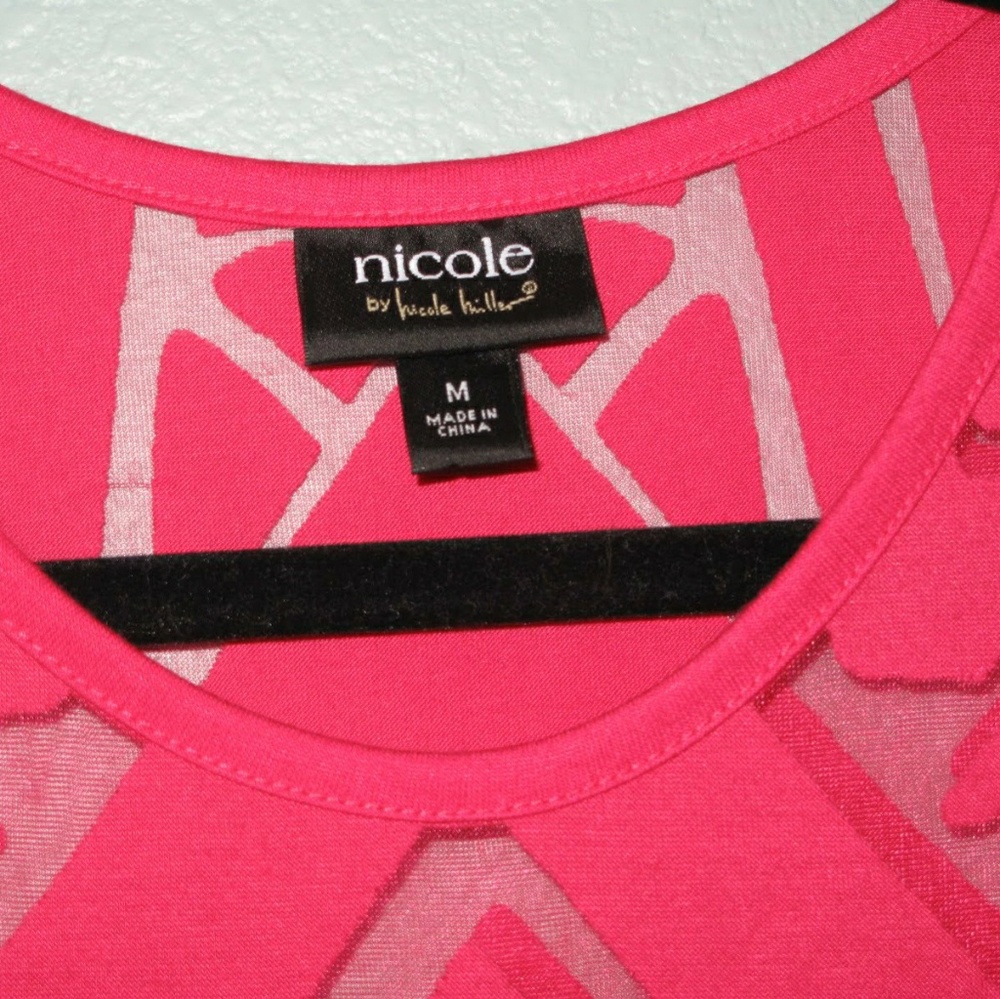 GORGEOUS coral pink sleeveless top!